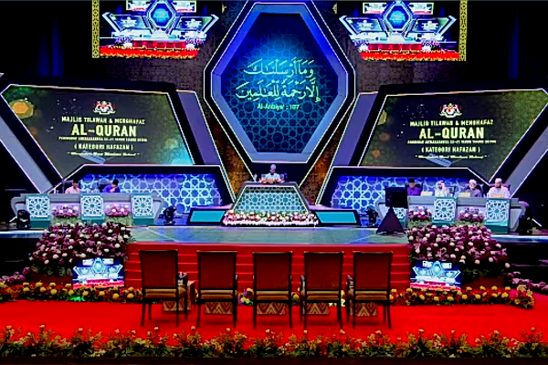 استراتژی عمق بخشی در مقابل گستردگی استراتژی عمق بخشی در مقابل گستردگی