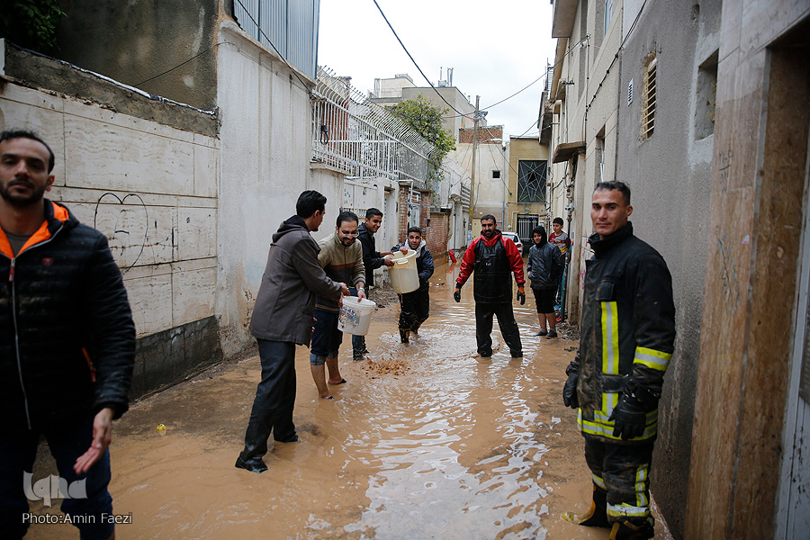 قدردانی از مؤسسات قرآنی استان فارس در کمک به سیل&zwnj;زدگان