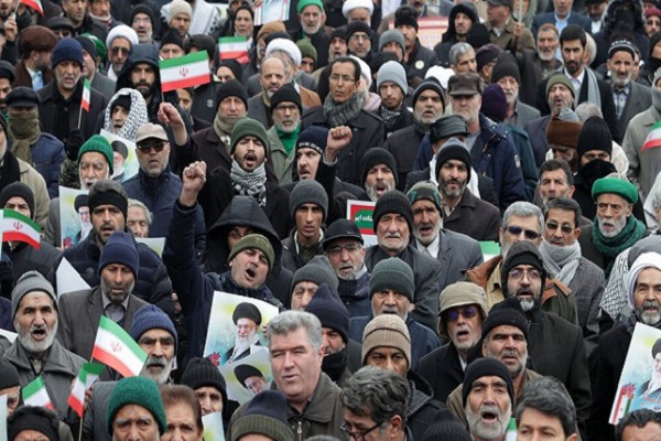 راهپیمایی ضد آمریکایی مردم تهران؛ انتقام سخت خون سردار سلیمانی در راه است راهپیمایی ضد آمریکایی مردم تهران؛ انتقام سخت خون سردار سلیمانی در راه است