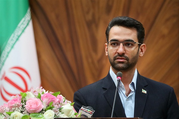 آمریکا حریف شنهای بیابان ایران هم نیست!/ فضای مجازی جهنمی برای تروریستهای کت و شلواری