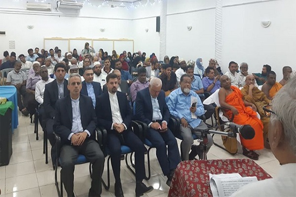 نشست گام دوم انقلاب با حضور بوداییان در کلمبو + عکس نشست گام دوم انقلاب با حضور بوداییان در کلمبو + عکس