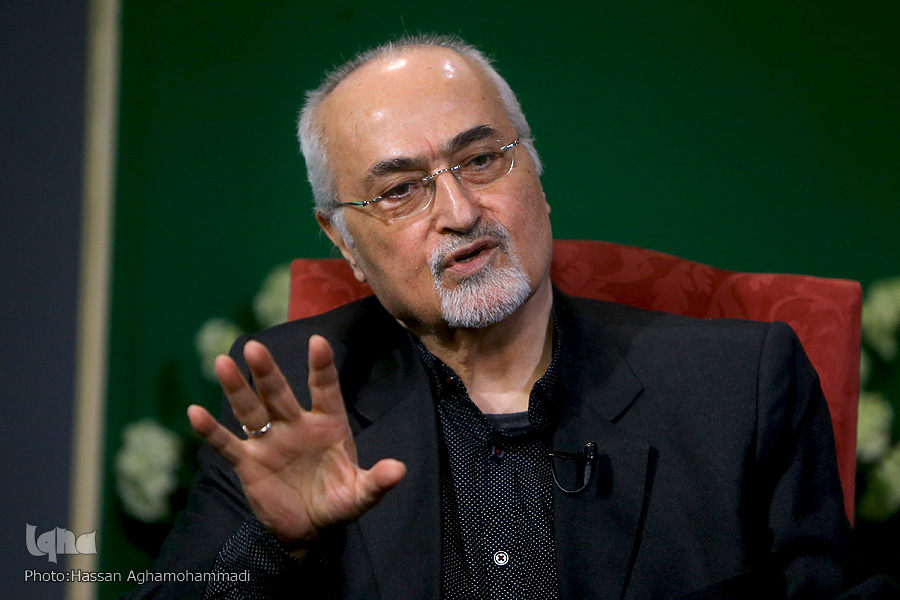 ایرج توتونچیان معاون اسبق وزیر اقتصاد ایرج توتونچیان معاون اسبق وزیر اقتصاد