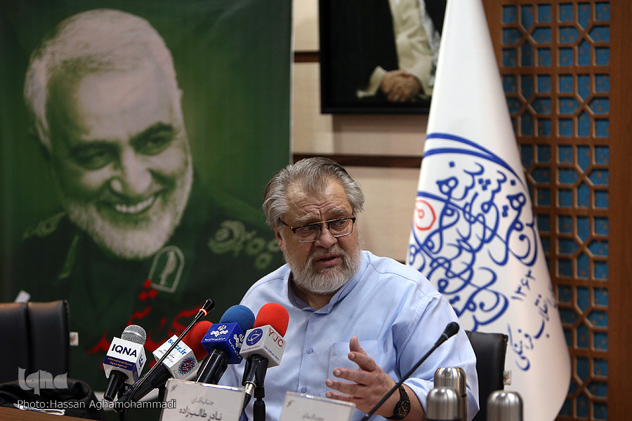 نادر طالب زاده در نشست بررسی ویژگی های شهید سلیمانی