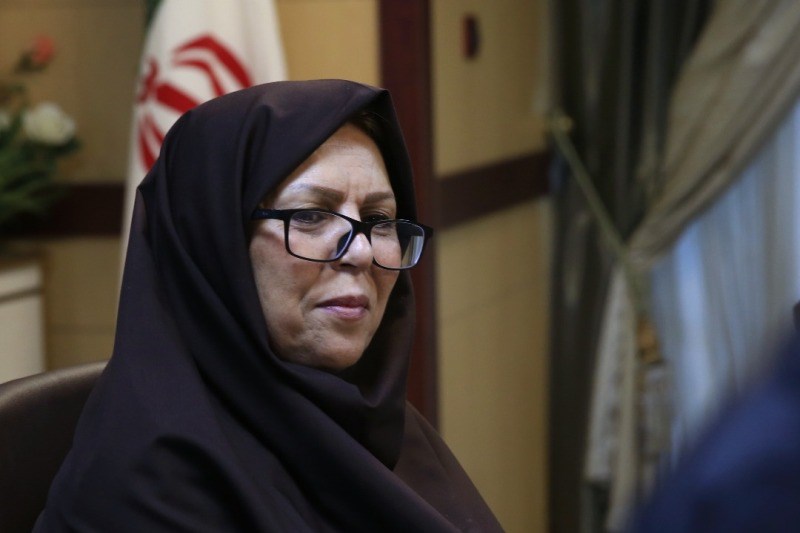 آمادگی وزارت بهداشت برای بهره&zwnj;گیری از پرستارن بازنشسته و دانشجویان پرستاری برای مقابله با کرونا