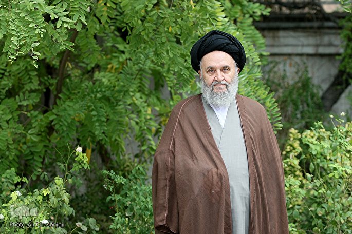 مرحوم خسروشاهی؛ واسطه آشناییام با رهبر معظم انقلاب / از ابتدای طلبگی دست به قلم بود مرحوم خسروشاهی؛ واسطه آشناییام با رهبر معظم انقلاب / از ابتدای طلبگی دست به قلم بود