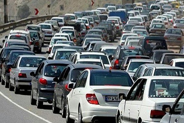 مسافرت&zwnj;های کرونایی و پمپاژ دوگانه دولتی _ مردمی