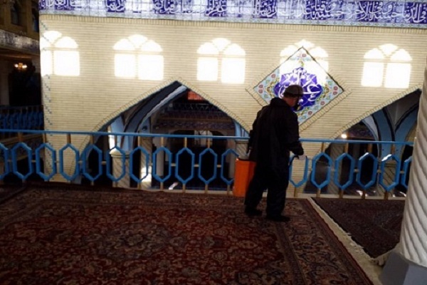 لغو نماز جماعت منوط به تصمیم هیئت امنا و امام جماعت است