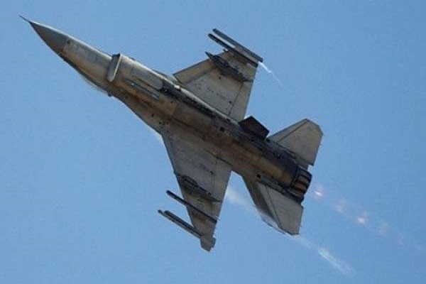 پرواز جنگنده&zwnj;های آمریکایی بر فراز بغداد