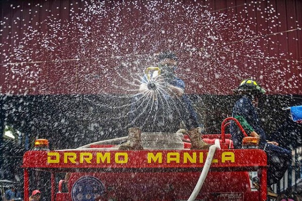 اخبار کرونا/ از فرار ملکه انگلیس به نقطه امن تا نرم افزار ضدعفونی رایگان گوشی&zwnj;های سامسونگ