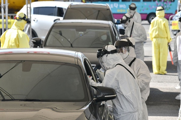 کرونا، عامل اتحاد رقبا و دشمنان کرونا، عامل اتحاد رقبا و دشمنان