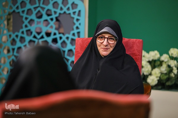 فرناز فرزانگهر ارجحیت فعالیتهای تربیتی بر آموزشی در موسسه قرآنی بنتالهدی فردیس