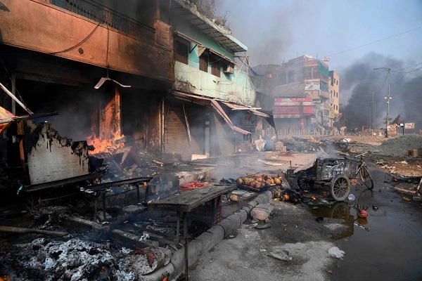 ادامه ناآرامی&zwnj;ها در مناطق مسلمان&zwnj;نشین هند + عکس