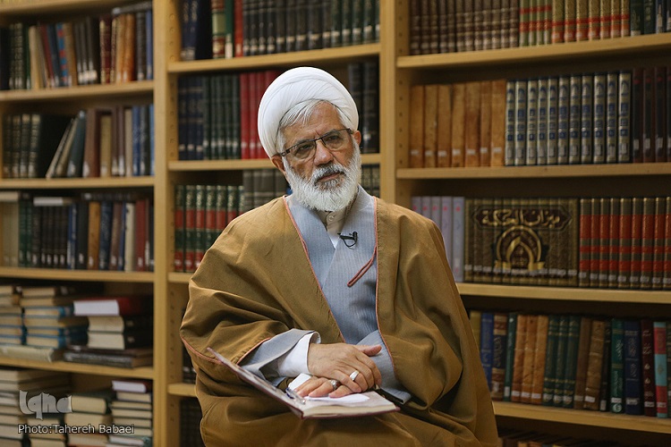 دفن موقت حجت&zwnj;الاسلام خسروشاهی در قم یا تهران