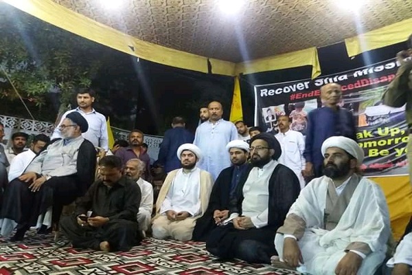 حمایت گستردہ از تحصن شیعیان معترض در کراچی حمایت گستردہ از تحصن شیعیان معترض در کراچی