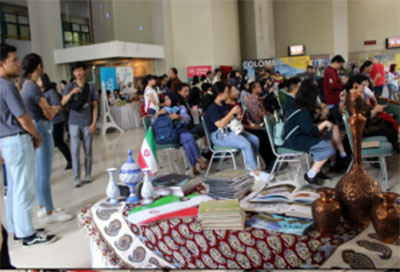 نمایش جاذبه&zwnj;های ایران در دانشگاه کاتولیک اندونزی