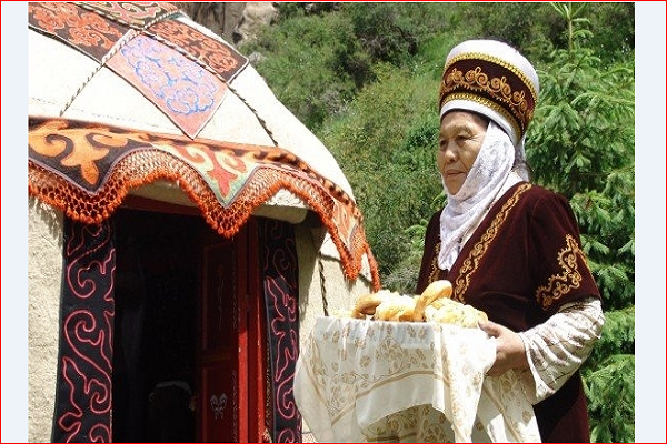 رمضان در قرقیزستان؛ از خیرات در شب قدر تا کمک به یتیم&zwnj; خانه&zwnj;ها