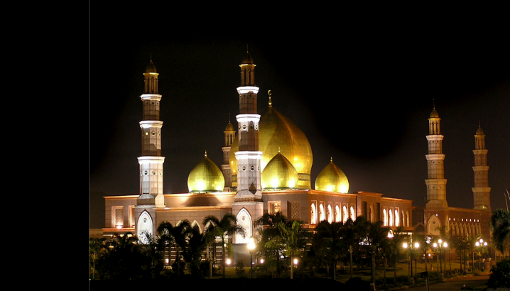 مسجد گنبد طلایی؛ جاذبهای توریستی در اندونزی+عکس مسجد گنبد طلایی؛ جاذبهای توریستی در اندونزی+عکس