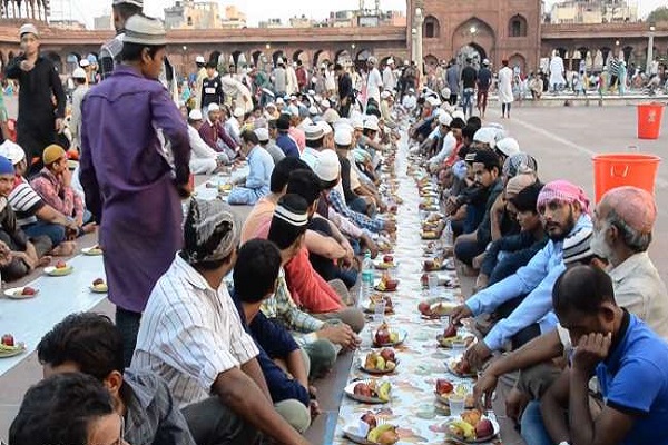 روزهداری برخی از هندوها همراه با مسلمانان روزهداری برخی از هندوها همراه با مسلمانان