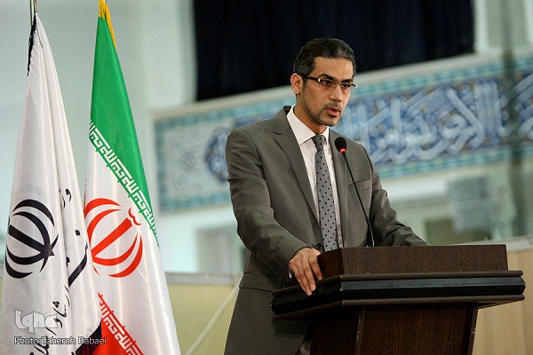 قرآن مشعل راه کشورهای غیراسلامی است/ آماده قرآن مشعل راه کشورهای غیراسلامی است/ آماده