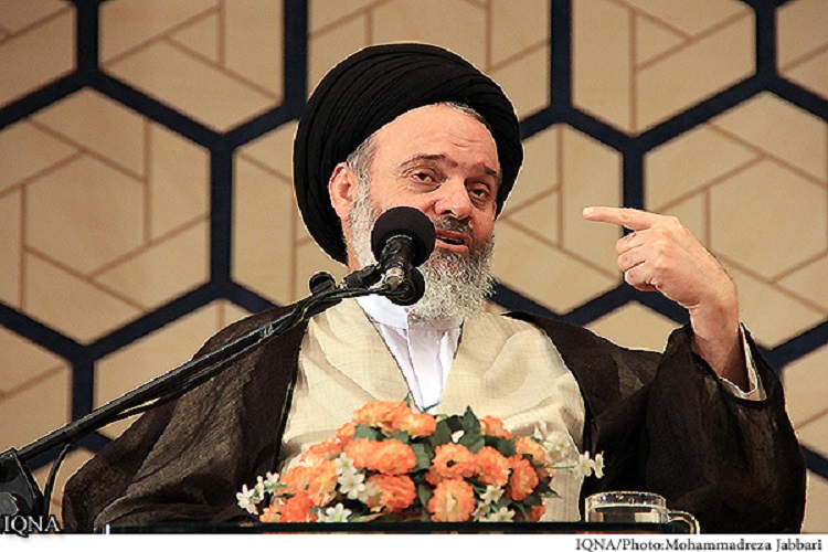 مرحوم طباطبایی با روی گشاده با مردم برخورد می&zwnj;کرد