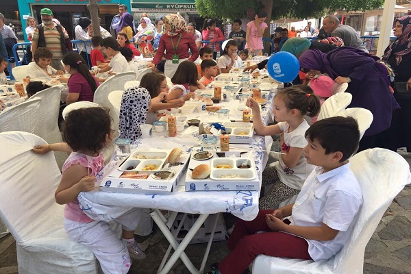 رمضان در ترکیه؛ ماه چاوشی خوانی و اجرای موسیقی عرفانی