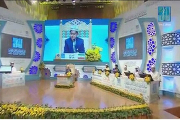 اجری کمنقص نماینده ایران در مسابقات قرآن دبی + عکس و فیلم اجری کمنقص نماینده ایران در مسابقات قرآن دبی + عکس و فیلم