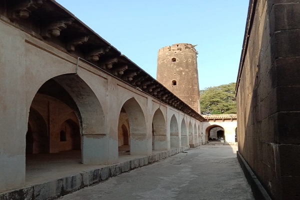 معرفی نخستین مسجد هند که اذان شیعی پخش کرد معرفی نخستین مسجد هند که اذان شیعی پخش کرد