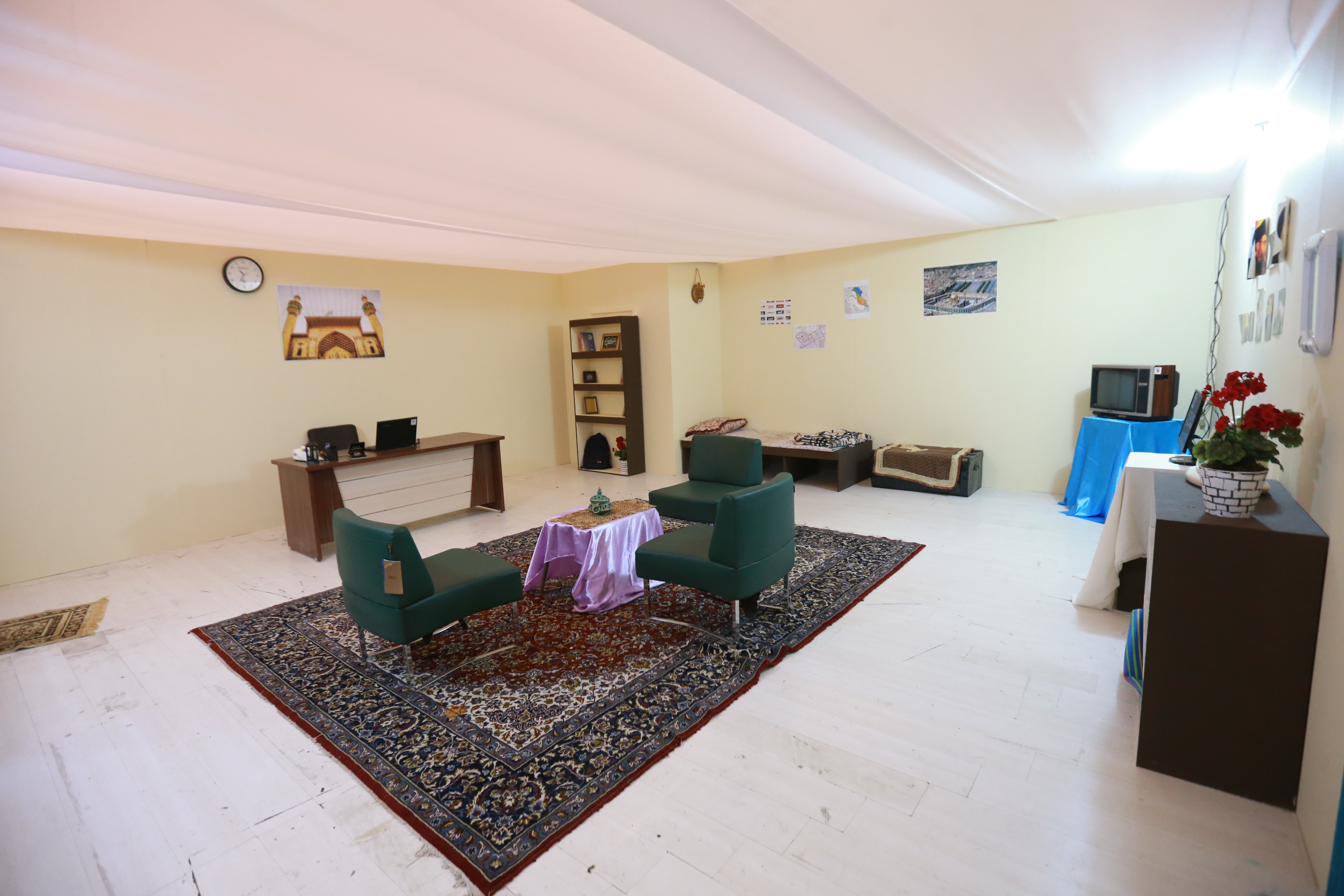 به تایید خانم صبور برسد/ایده&zwnj;هایی برای رهایی از رخوت بخش دانشگاهی تا غرفه&zwnj;هایی که بود و نبودشان فرقی نمی&zwnj;کند