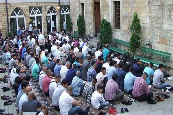 عید فطر در صربستان؛ موعد خرید لباس نو و تلاوت یاسین برای درگذشتگان