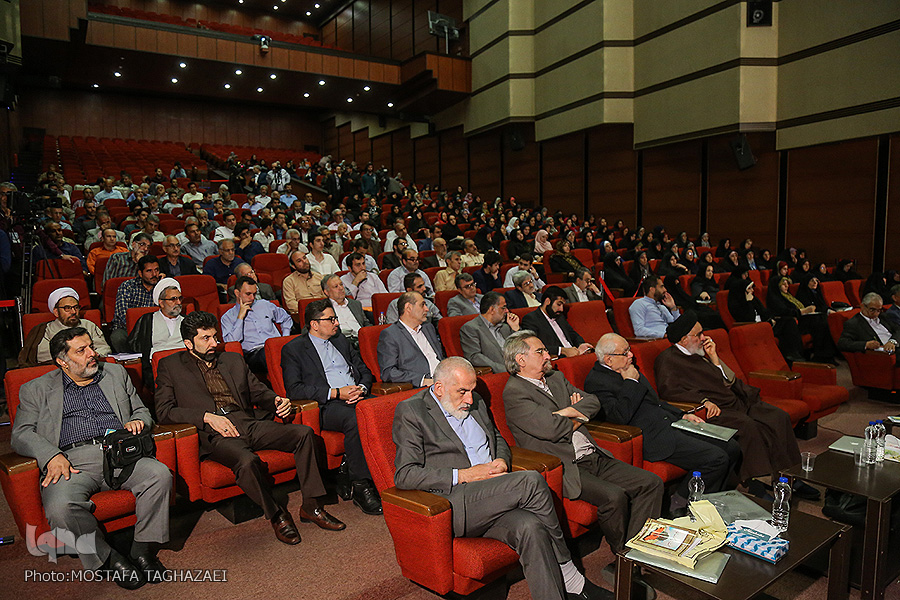 گذری بر حاشیه&zwnj;های همایش ملاصدرا/ از دفاع تمام&zwnj;قد از حکمت ایرانی تا انتقاد از پیوند فلسفه و نژاد
