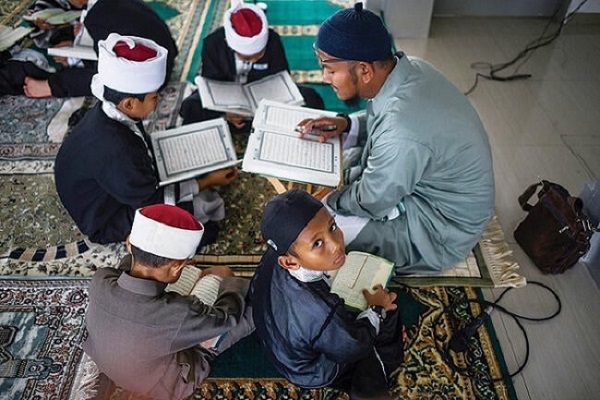 مراسم بزرگداشت سالروز نزول قرآن در مالزی مراسم بزرگداشت سالروز نزول قرآن در مالزی