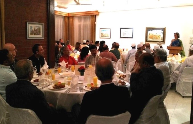 رمضان بمبئی؛ از خوراکی بازار تا &laquo;جمعة الوداع&raquo; باشکوه در روز قدس