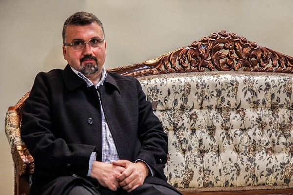 جامعیت شخصیتی شهید چمران کم&zwnj;نظیر بود / تأکید بر رفع محرومیت و ظلم&zwnj;ستیزی