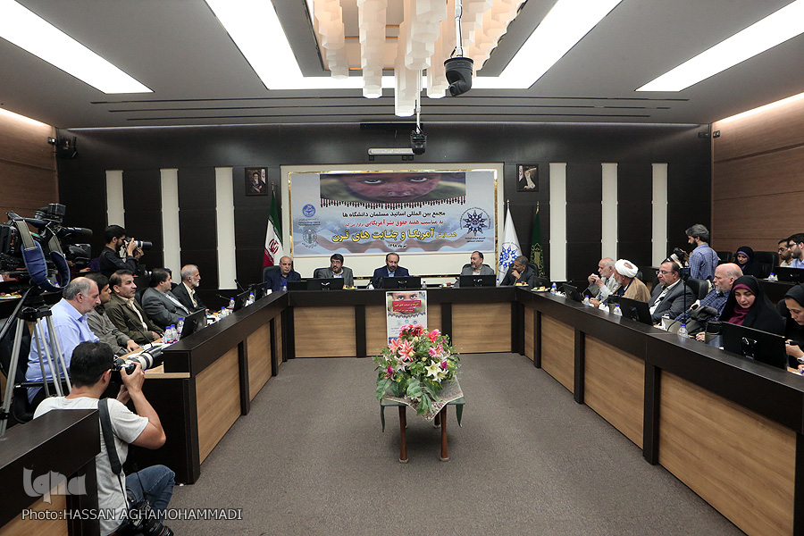 مقاومت فلسطین ادامه حرکت انقلاب اسلامی ایران است