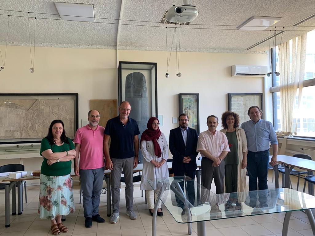 رایزنی ایران و یونان برای برگزاری نمایشگاه قرآنی رایزنی ایران و یونان برای برگزاری نمایشگاه قرآنی