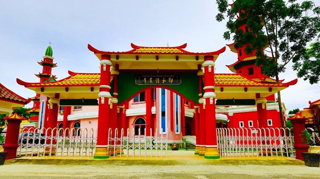 «چِنگ هو»؛ مسجدی با معماری چینی در اندونزی + عکس «چِنگ هو»؛ مسجدی با معماری چینی در اندونزی + عکس