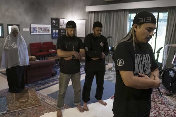 &laquo;فارابی&raquo;؛ گروه موسیقی مالزیایی که در نشر ارزش&zwnj;های اسلامی فعالیت می&zwnj;کند