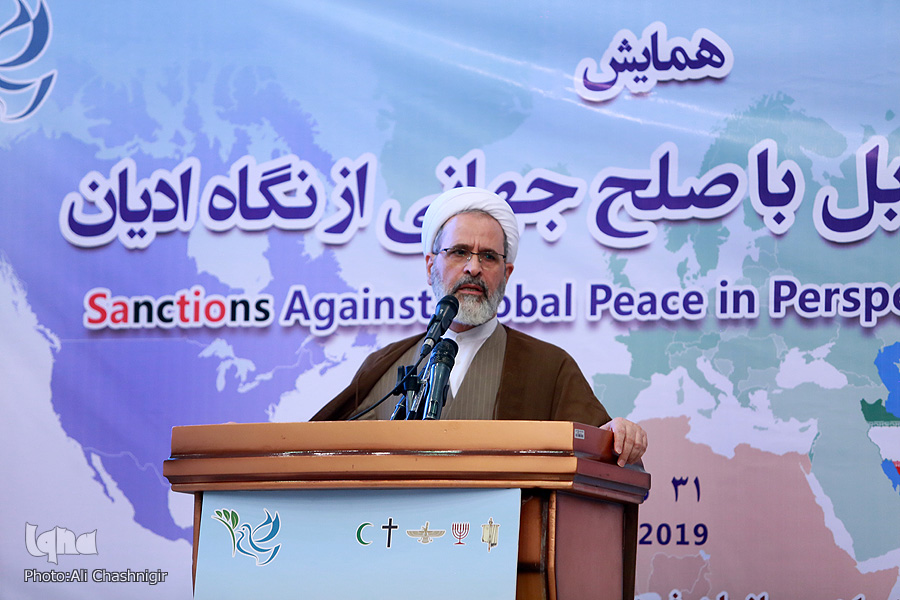 نسبیت&zwnj;گرایی مطلق راه را بر تفاهم اصولی می&zwnj;بندد