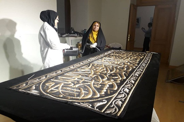 پای درد و دل خبرنگاران حوزه قرآن / وقتی هیچ کجا برای ماندن امن نیست جز دامان تو //// یااااا //// &laquo;سر مرا به جز این در حواله&zwnj;گاهی نیست&raquo;