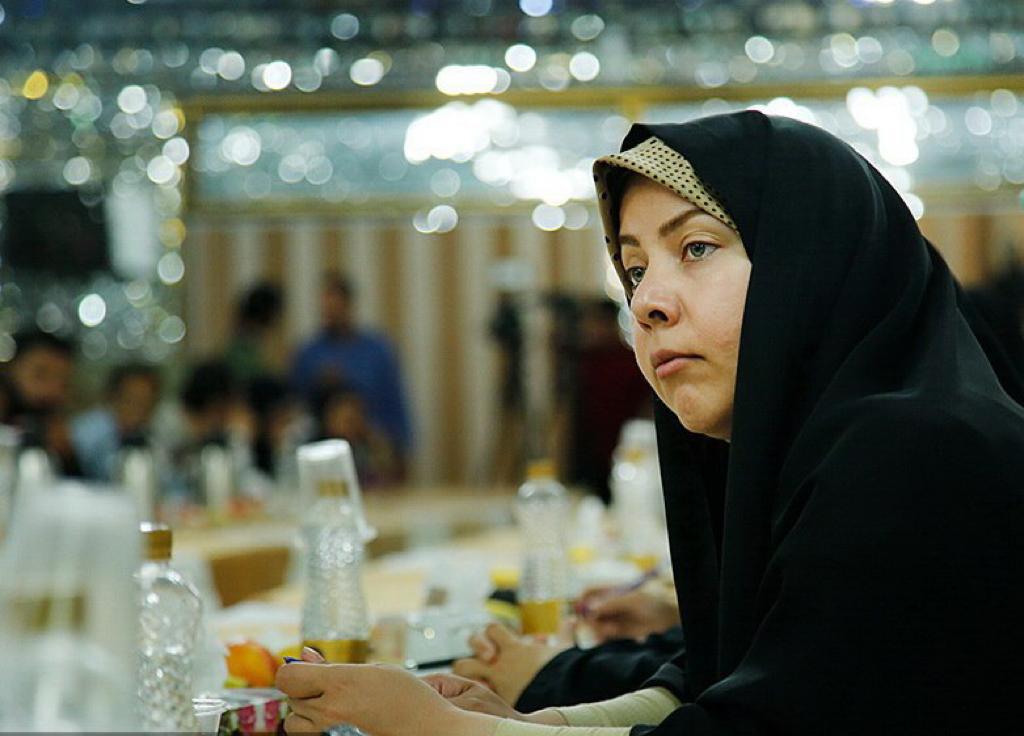 پای درد و دل خبرنگاران حوزه قرآن / وقتی هیچ کجا برای ماندن امن نیست جز دامان تو //// یااااا //// &laquo;سر مرا به جز این در حواله&zwnj;گاهی نیست&raquo;