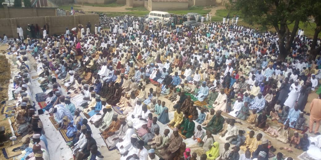 تصاویری از نماز عید قربان در زادگاه شیخ زکزاکی