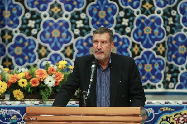 لطمه سنگین ابزارهای مدرن به قرآن&zwnj;نویسی/اقتصاد ضعیف هنر  عامل مهاجرت خوشنویسان