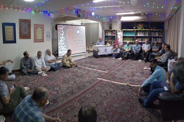 شعرخوانی گروهی و پوشیدن لباس سفید مردم اندونزی در عید غدیر