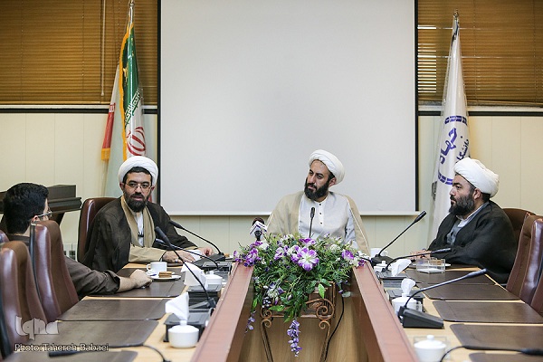 راهکارهای تبدیل مساجد به قرارگاه اجتماعی و فرهنگی/ انتظارات ائمه جماعت از مرکز امور مساجد، پایگاه بسیج و کانون فرهنگی و هنری