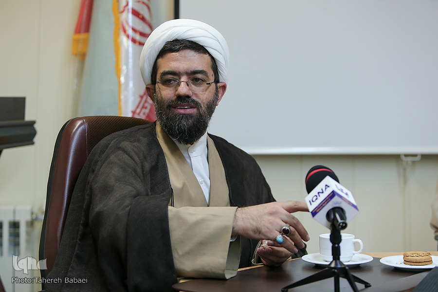 راهکارهای تبدیل مساجد به قرارگاه اجتماعی و فرهنگی/ انتظارات ائمه جماعت از مرکز امور مساجد، پایگاه بسیج و کانون فرهنگی و هنری