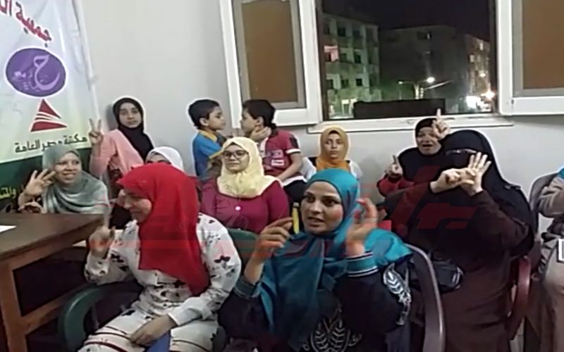 راه&zwnj;اندازی نخستین مدرسه آموزش قرآن به ناشنوایان در مصر + عکس