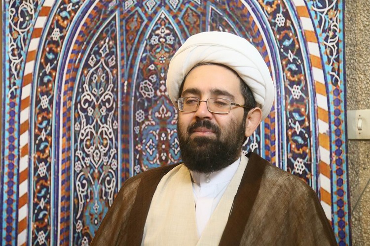 حضرت عباس(ع) سر تا پا ادب و تسلیم بود/ تصحیح یک اشتباه تاریخی