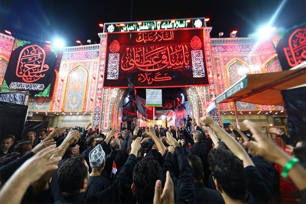عزاداری هفتم محرم در حرم حضرت عباس به روایت تصویر عزاداری هفتم محرم در حرم حضرت عباس به روایت تصویر