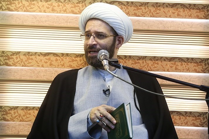 آیا نذریهای محرم را به مناطق محروم ببریم/ هشدار نسبت به زرق و برق نذریها