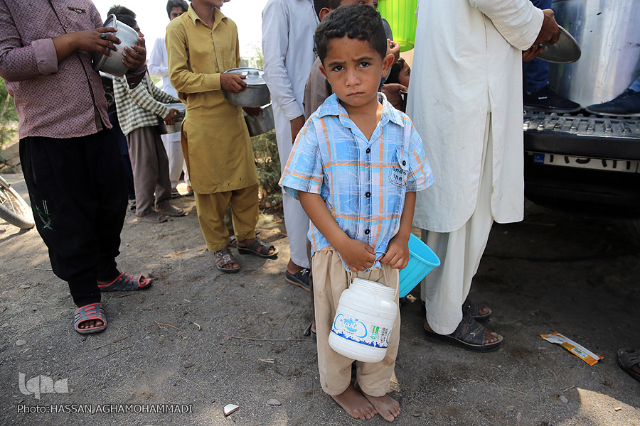 لطف غذای نذری به «همنمک» شدن با فقراست لطف غذای نذری به «همنمک» شدن با فقراست